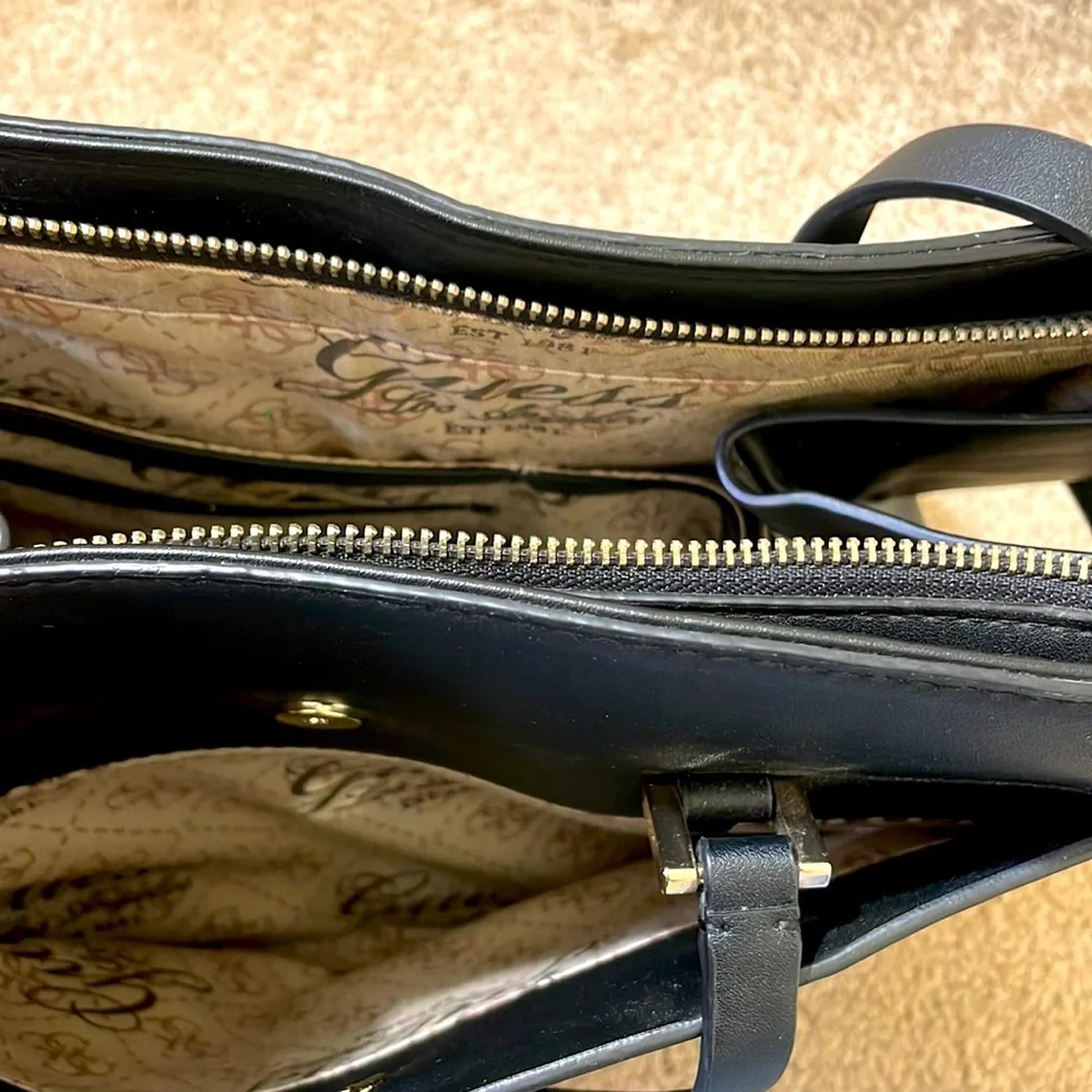 Guess Women’s Black Shoulder Bag Double Strap Medium Size